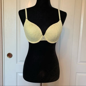 Victoria’s Secret Yellow Lightly‎ Padded Underwire Bra Size 34C